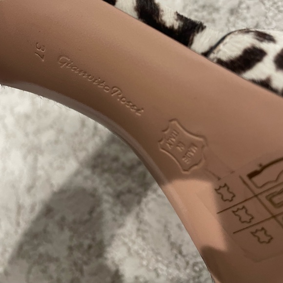 Gianvito Rossi 4inch animal print - Picture 3 of 11